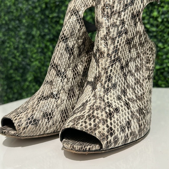 MICHAEL KORS Leather Snake Skin Print Slingbacks 4” High Heels - Picture 15 of 15